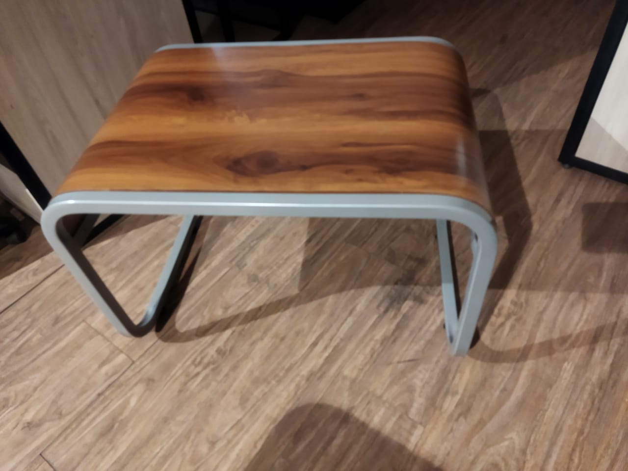 VOGUE NESTING TABLE